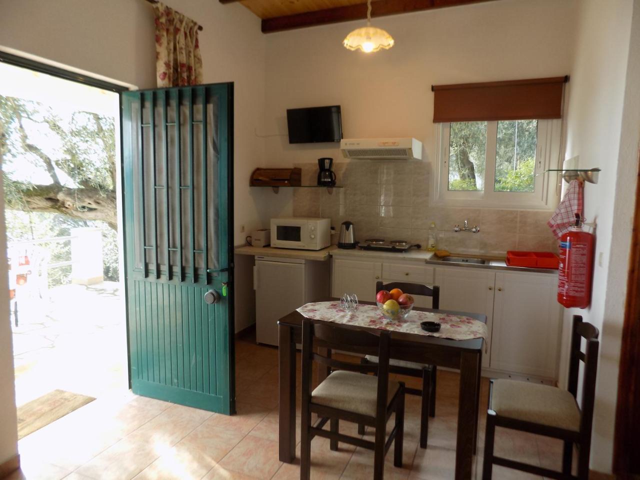 Villa Elli Panoramic View Ипсос Екстериор снимка